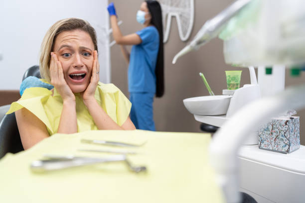 Best Emergency Care for Gum Disease in Marengo, IA